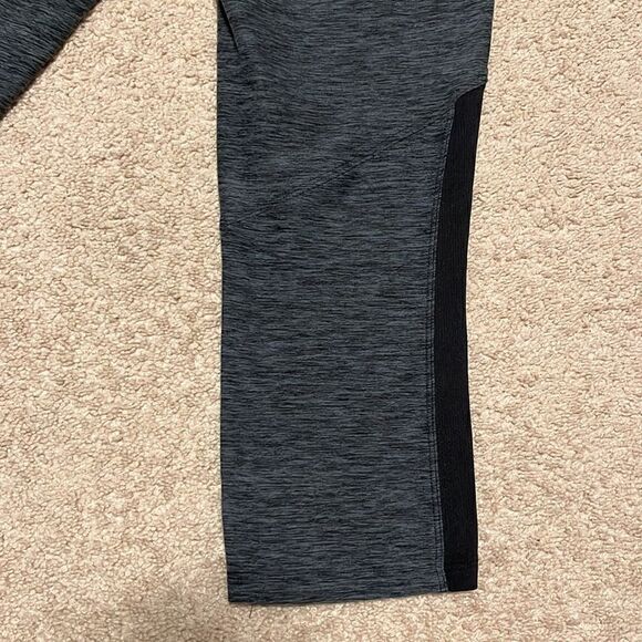 New Balance Size Small Capri leggings - Picture 3 of 5